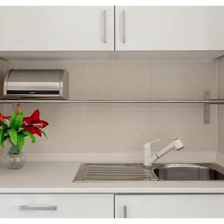 Διαμέρισμα Joivy Marvellous 2-bed Flat With Balcony *