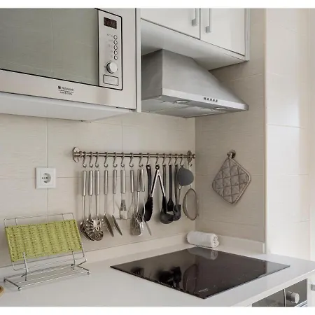 Apartman Joivy Marvellous 2-bed Flat With Balcony Lisboa