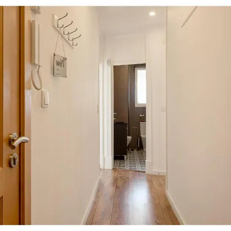 Joivy Marvellous 2-bed Flat With Balcony * Lisboa