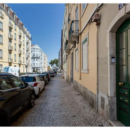 Joivy Marvellous 2-bed Flat With Balcony Apartman