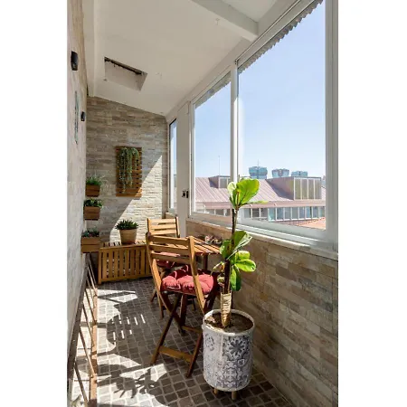 Joivy Marvellous 2-bed Flat With Balcony Apartman *